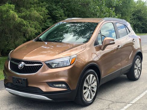 Used 2017 Buick Encore Preferred FWD image 1