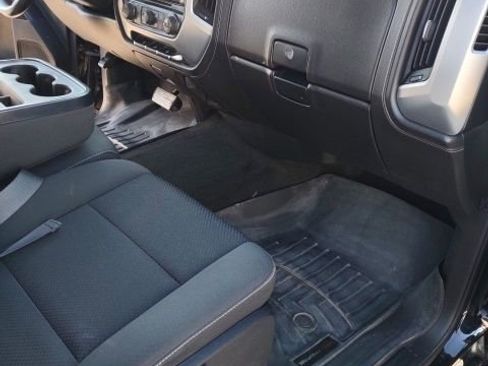 Used 2017 GMC Sierra 1500 SLE w/ SLE Value Package image 23