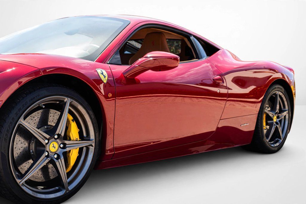 Used 2013 Ferrari 458 Italia Coupe RWD image 31