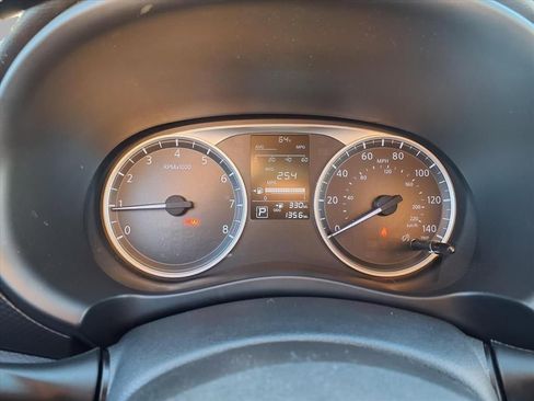 Used 2025 Nissan Kicks Play S image 16