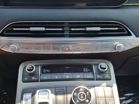 Used 2020 Hyundai Palisade Limited AWD/4WD image 16