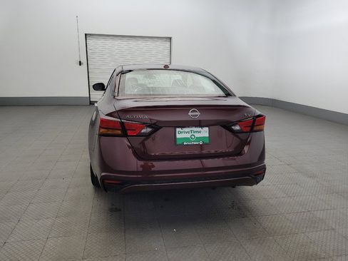 Used 2024 Nissan Altima 2.5 SV image 6