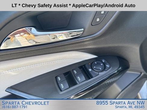 Used 2024 Chevrolet Trax LT FWD image 12