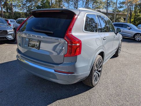 Certified 2023 Volvo XC90 B5 Plus image 4