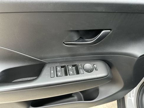 Used 2024 Hyundai Kona SEL w/ Convenience Package AWD/4WD image 17