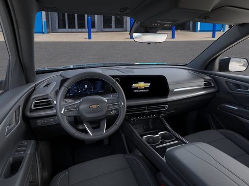New 2026 Chevrolet Traverse LT w/ Driver Confidence Package FWD image 16
