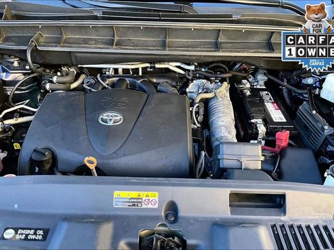Used 2021 Toyota Highlander XLE image 36