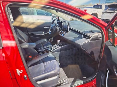 Used 2021 Toyota Corolla XLE FWD image 11