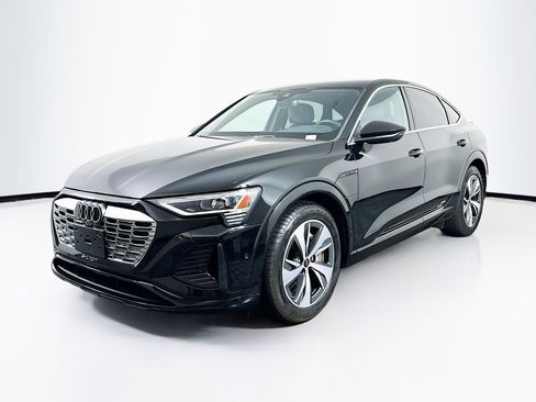 Used 2024 Audi Q8 e-tron Premium Plus w/ Premium Plus Package image 3