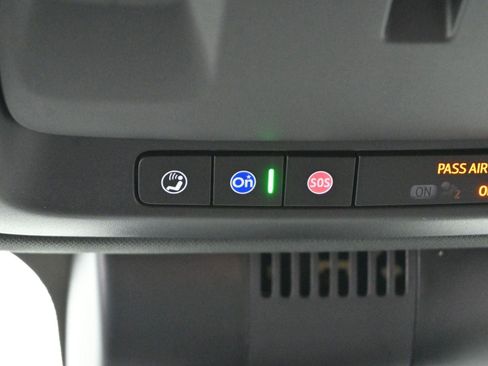 Used 2024 Chevrolet Suburban Premier image 29