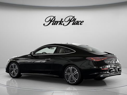 Used 2026 Mercedes-Benz CLE 300 4MATIC Coupe image 9
