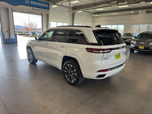 New 2025 Jeep Grand Cherokee Overland w/ Trailer Tow Package AWD/4WD image 3