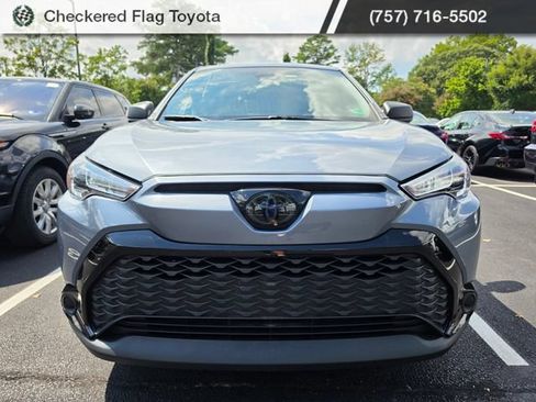Used 2024 Toyota Corolla Cross AWD Hybrid image 2