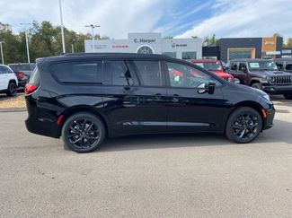 New 2026 Chrysler Pacifica Limited w/ S Appearance Package video 2