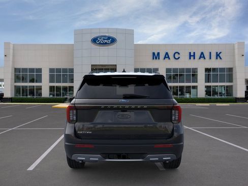 New 2025 Ford Explorer Active w/ Active Comfort Package image 5