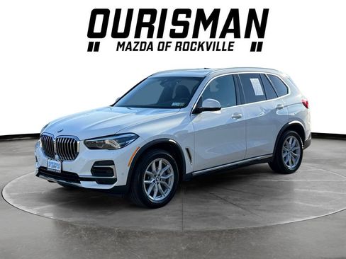 Used 2023 BMW X5 xDrive40i w/ Premium Package image 2