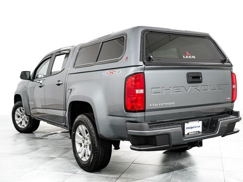 Used 2022 Chevrolet Colorado LT w/ LT Convenience Package AWD/4WD image 4