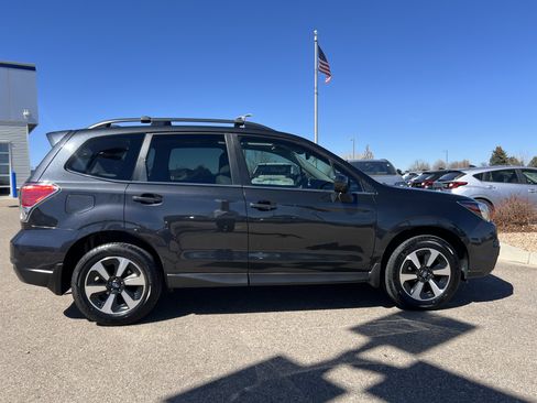 Used 2017 Subaru Forester 2.5i Limited image 9
