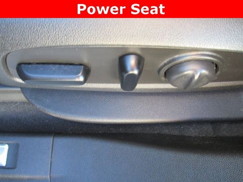 Certified 2023 GMC Acadia AT4 image 25