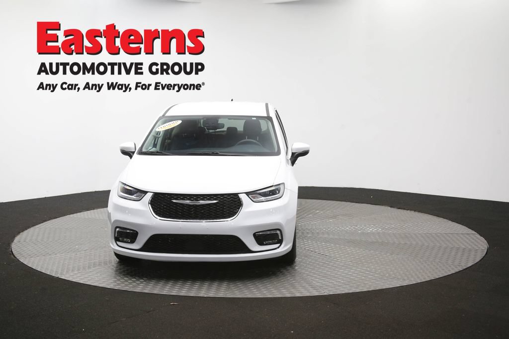 Used 2023 Chrysler Pacifica Touring-L FWD image 55