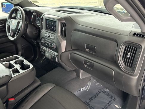 Used 2023 Chevrolet Silverado 1500 Custom image 18