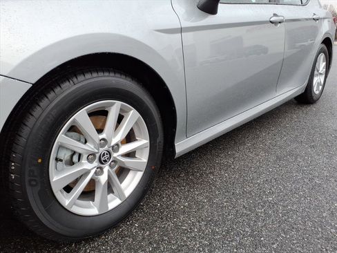Certified 2025 Toyota Camry LE image 10