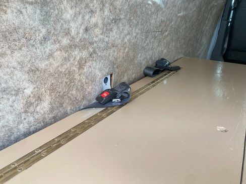 Used 2014 Chevrolet Express 1500 image 17