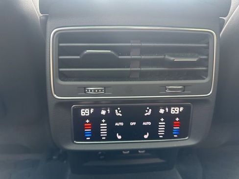 Used 2025 Audi Q8 Premium Plus w/ Premium Plus Package image 14