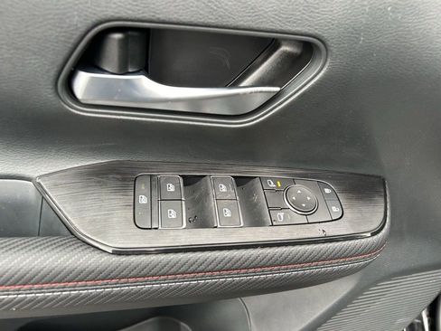 New 2025 Nissan Kicks SR w/ Illumination Package AWD/4WD image 10