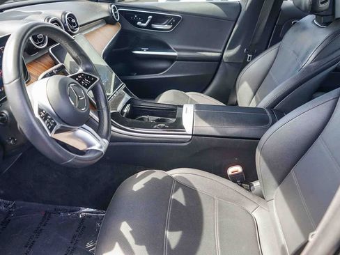 Used 2025 Mercedes-Benz C 300 4MATIC Sedan image 17