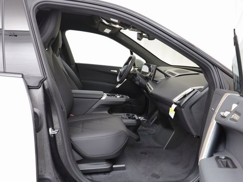 New 2026 BMW iX xDrive45 image 21