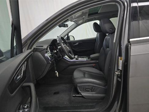 Used 2023 Audi Q7 2.0T Premium w/ Convenience Package AWD/4WD image 5