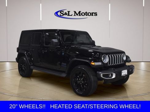 Used 2025 Jeep Wrangler Unlimited Sahara AWD/4WD image 1