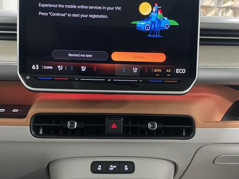 New 2025 Volkswagen ID. Buzz 1st Edition AWD/4WD image 18