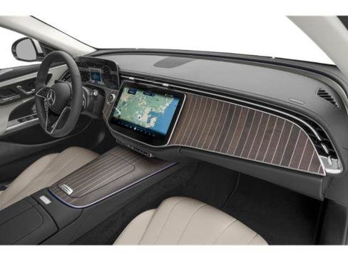 Used 2025 Mercedes-Benz E 450 4MATIC Sedan image 14
