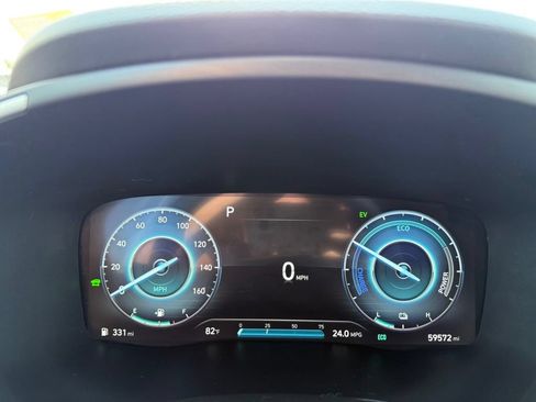 Used 2023 Hyundai Santa Fe Limited AWD/4WD image 15