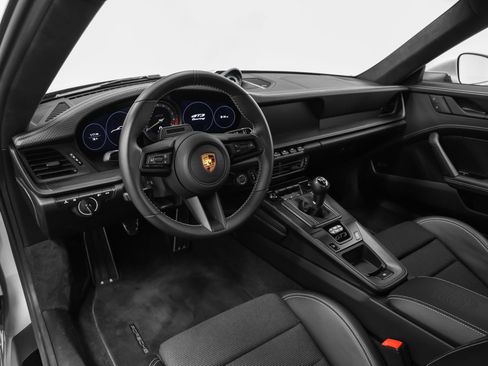 Certified 2022 Porsche 911 GT3 RWD image 4