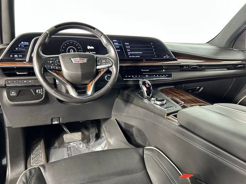 Used 2022 Cadillac Escalade ESV Premium Luxury image 20