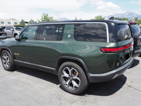 Used 2024 Rivian R1S Adventure AWD/4WD image 3