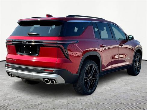 New 2025 Chevrolet Traverse LT w/ Driver Confidence Package image 6