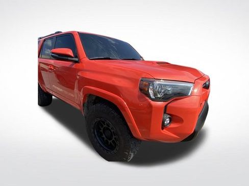 Used 2024 Toyota 4Runner TRD Off-Road Premium w/ Moonroof Package AWD/4WD image 10