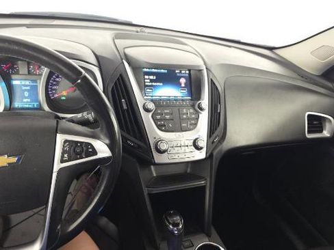 Used 2017 Chevrolet Equinox LT w/ Convenience Package image 11