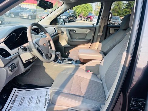 Used 2016 Chevrolet Traverse LS AWD/4WD image 18