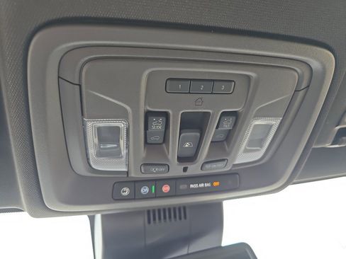 New 2026 GMC Sierra 1500 SLT w/ SLT Premium Plus Package image 32