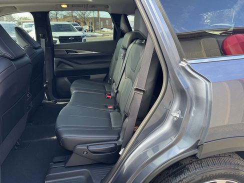 Used 2024 INFINITI QX60 Luxe image 9