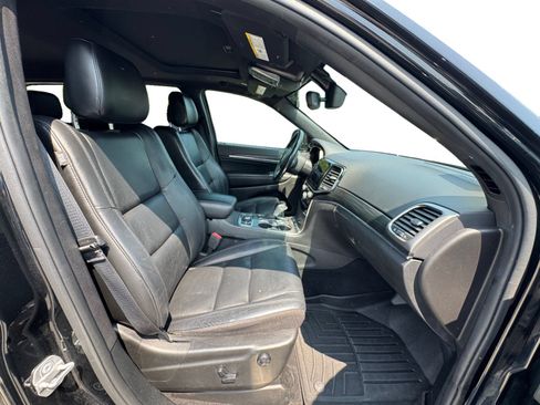 Used 2020 Jeep Grand Cherokee Limited AWD/4WD image 7