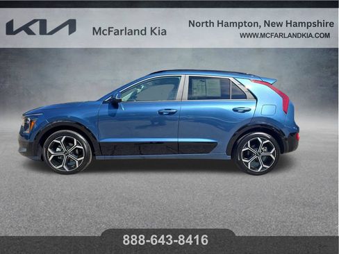 Used 2025 Kia Niro SX Touring FWD image 3