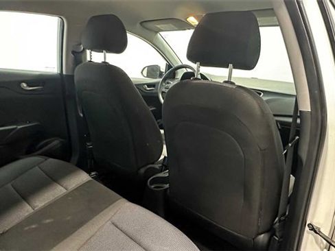 Used 2021 Hyundai Accent SE image 10