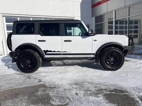 Used 2023 Ford Bronco Wildtrak image 22