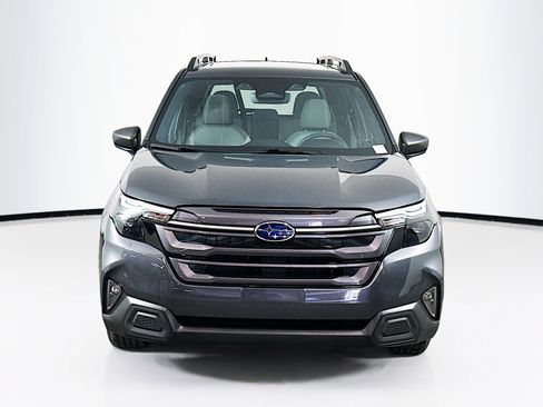 Used 2025 Subaru Forester Premium w/ Convenience Package #1 AWD/4WD image 2